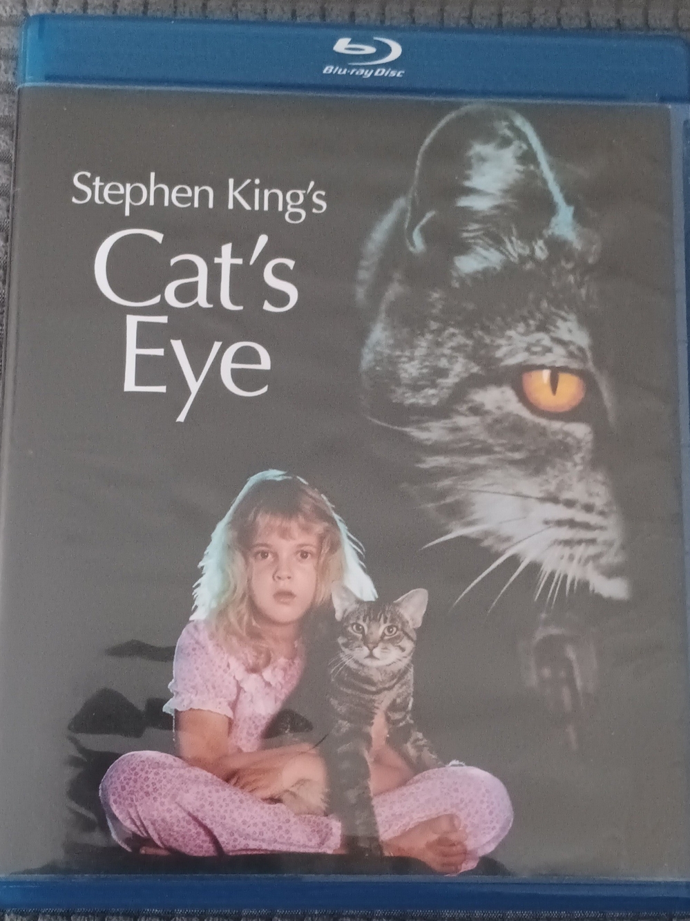 Warner Bros. Blu-ray - Cat's Eye Black & Yellow Cover